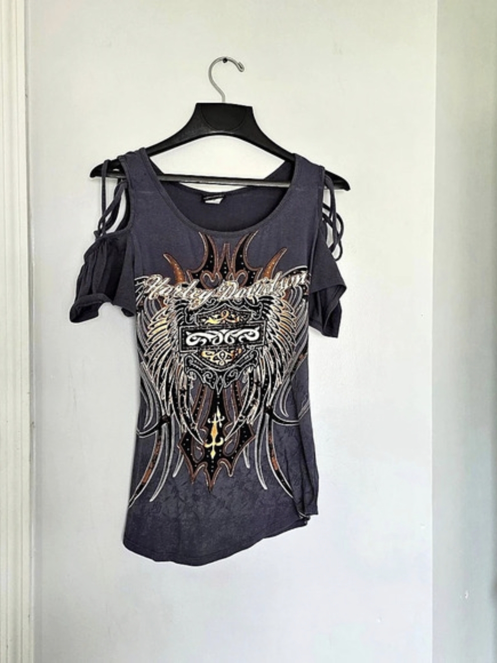 Harley-Davidson New Castle Harley-Davidson Pennsylvania Graphic Cold Shoulder
